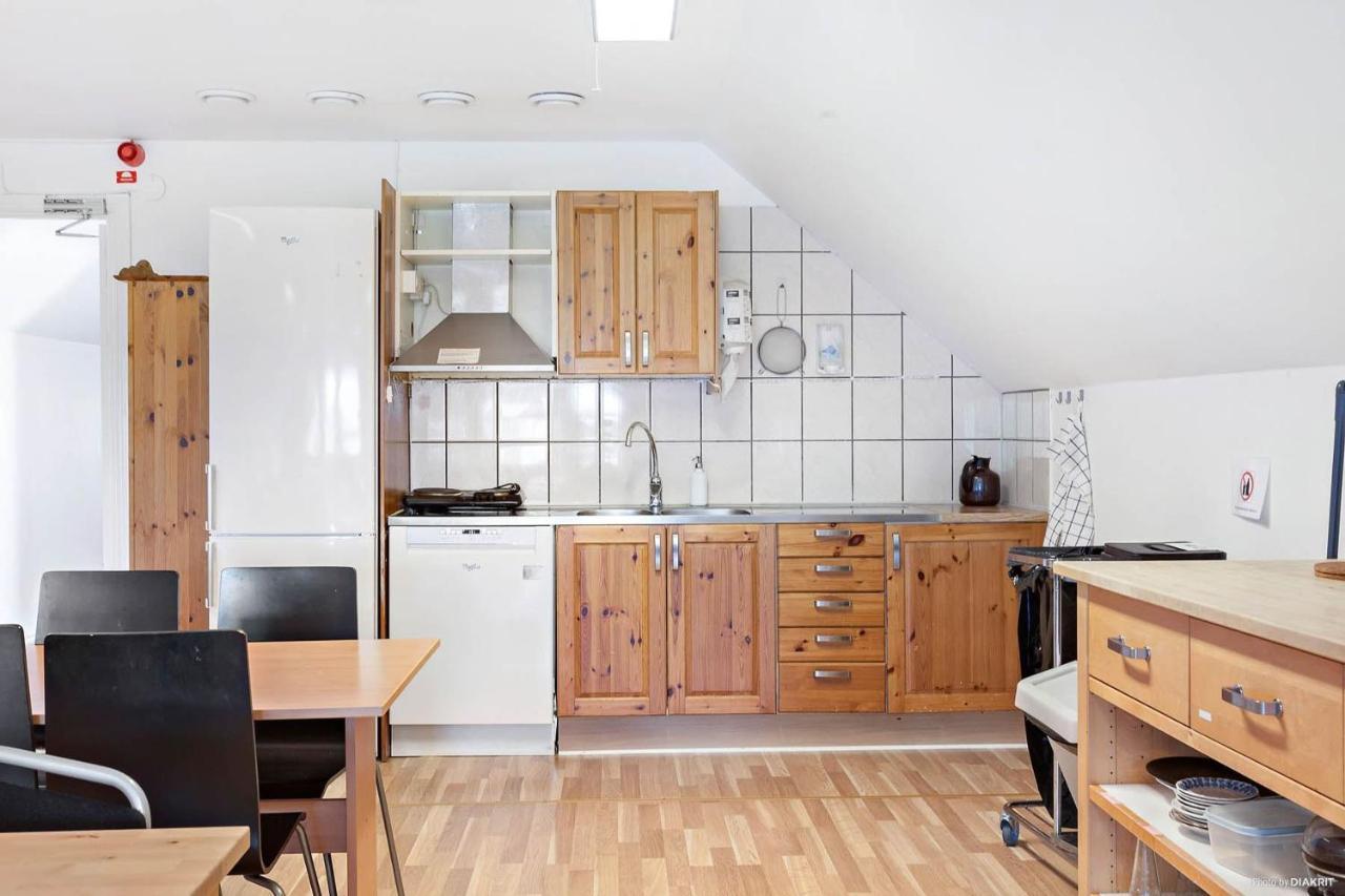 Bruksparkens Hostel 벨링에 시 외부 사진