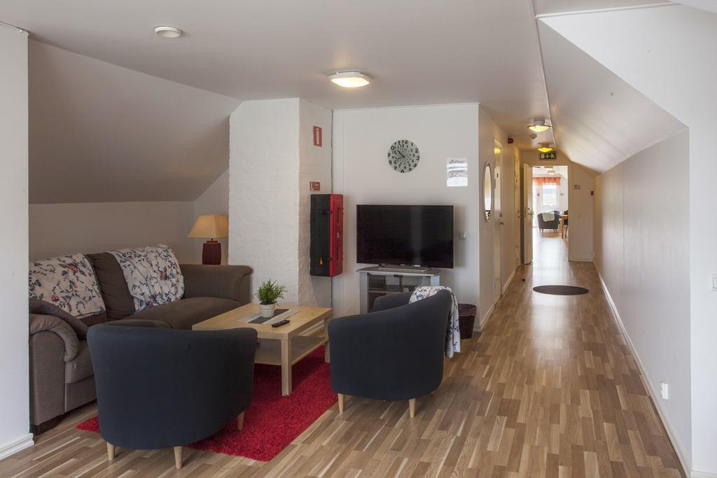 Bruksparkens Hostel 벨링에 시 외부 사진
