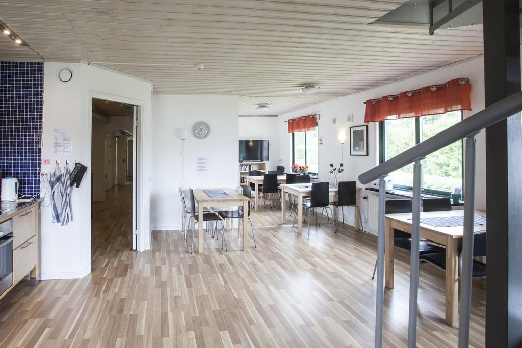 Bruksparkens Hostel 벨링에 시 외부 사진